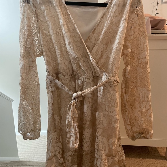 Rose Belted Lace Dress - Picture 1 of 2